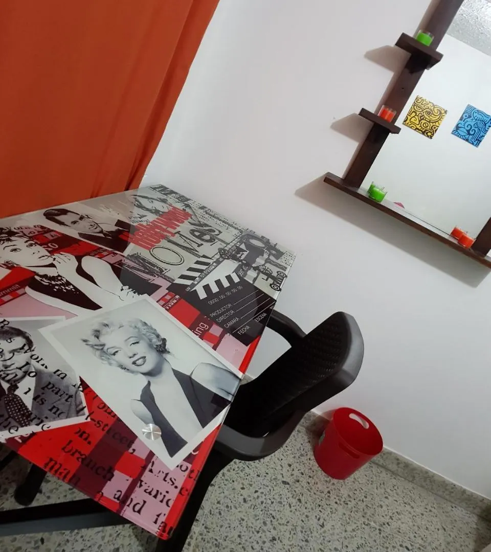 Casa Salsa Antoine Hostel Cali
