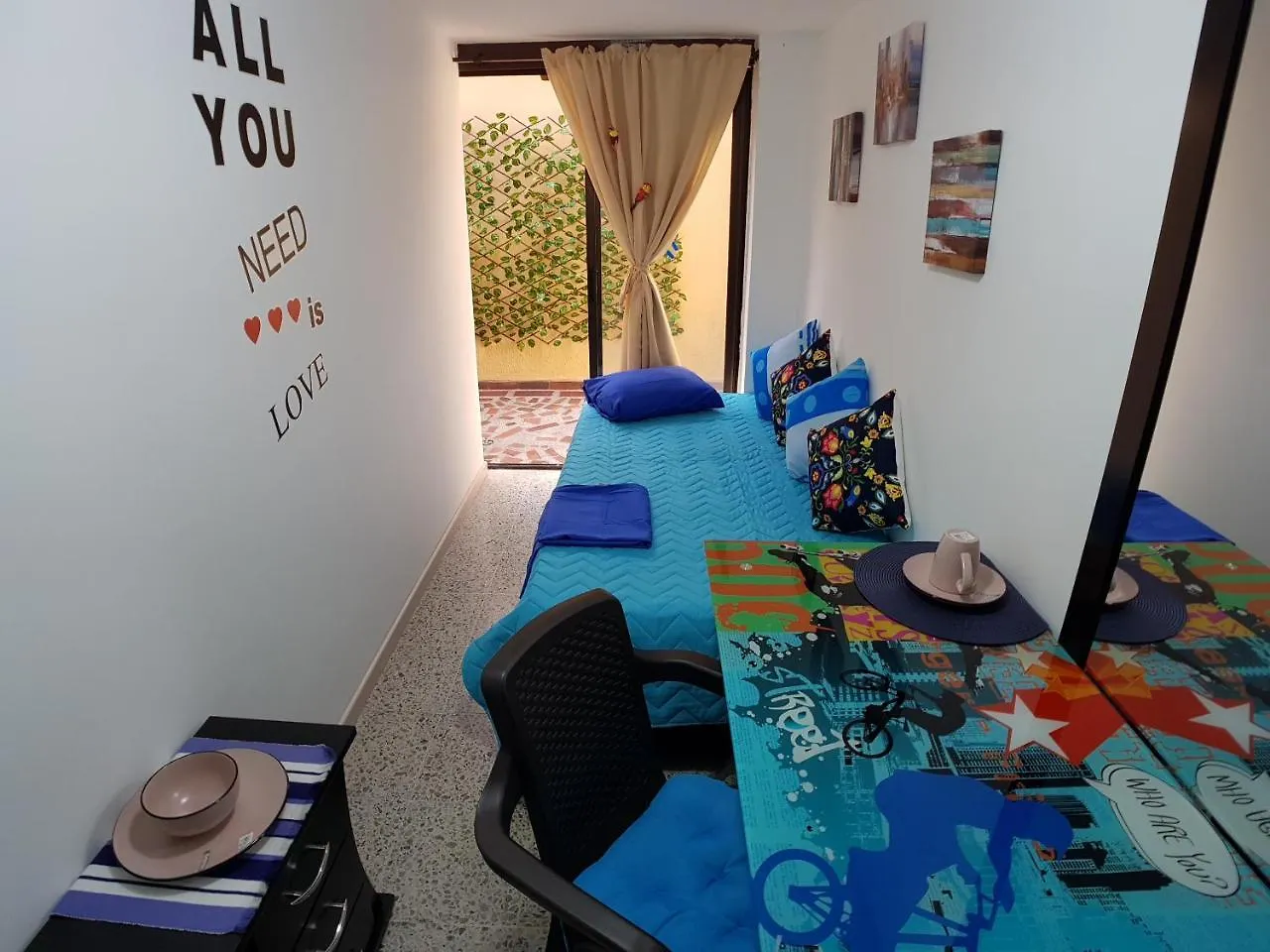 Casa Salsa Antoine Hostel Cali