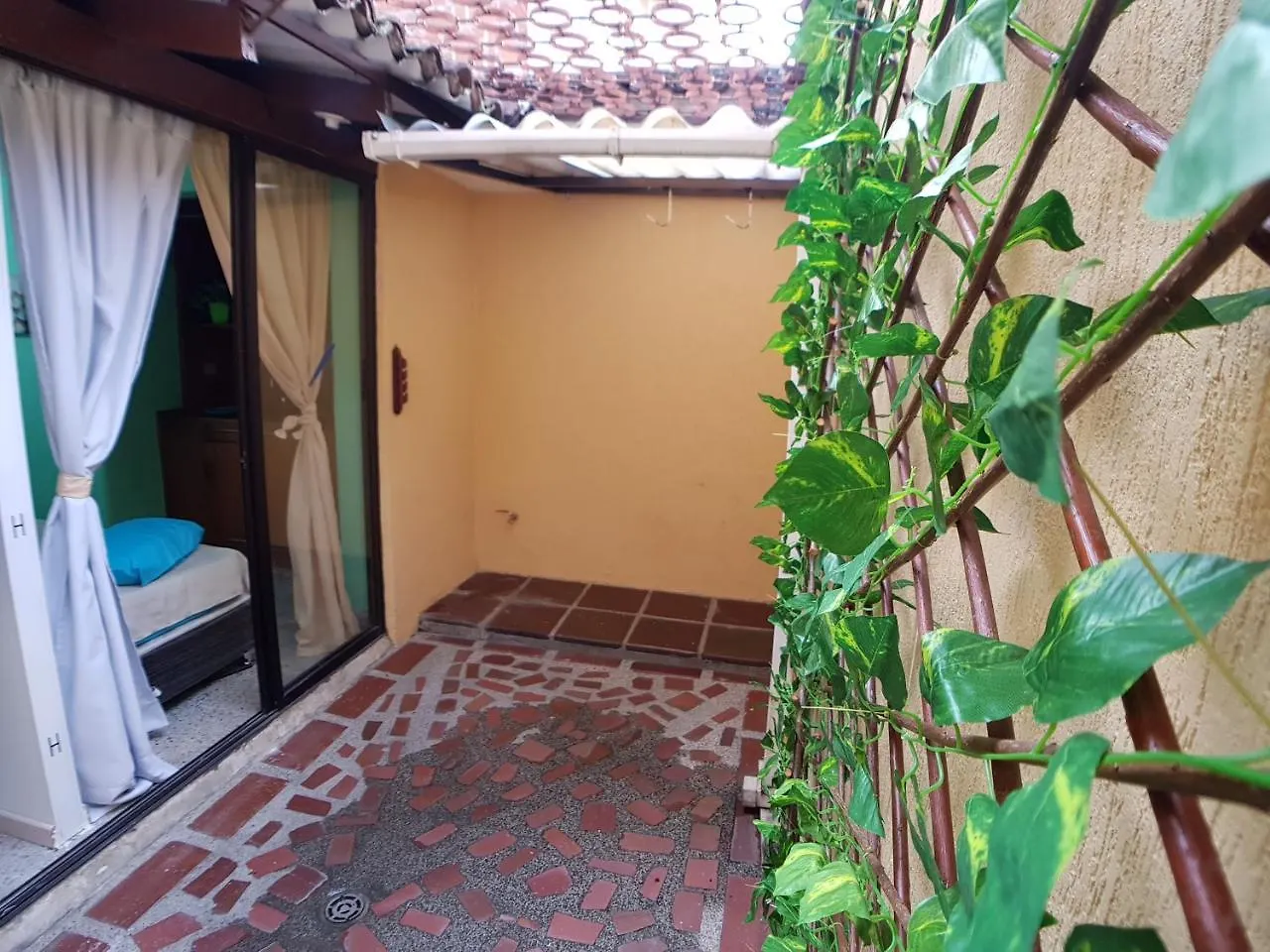 Casa Salsa Antoine Hostel Cali